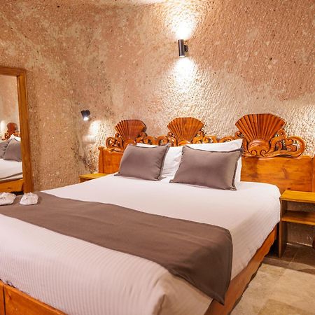 Canyon Cave Hotel أوروغوبْ المظهر الخارجي الصورة
