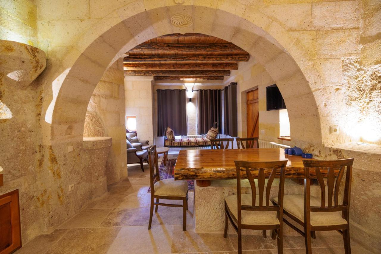 Canyon Cave Hotel أوروغوبْ المظهر الخارجي الصورة