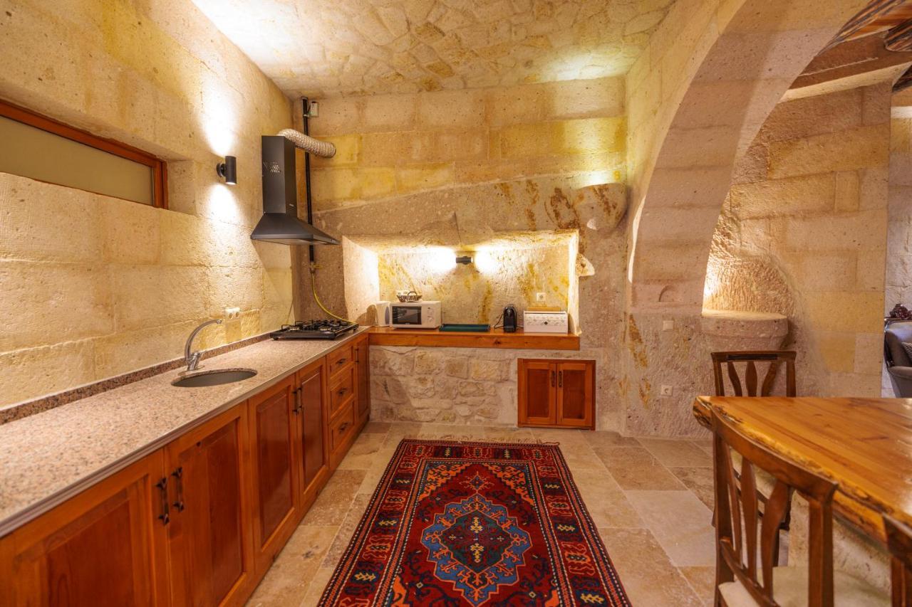 Canyon Cave Hotel أوروغوبْ المظهر الخارجي الصورة