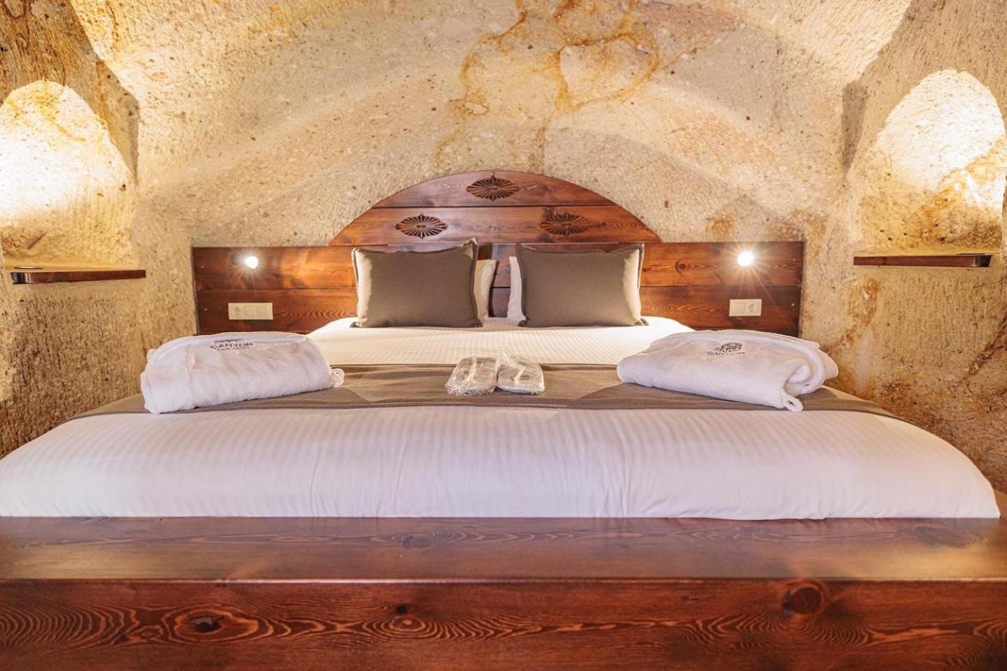 Canyon Cave Hotel أوروغوبْ المظهر الخارجي الصورة