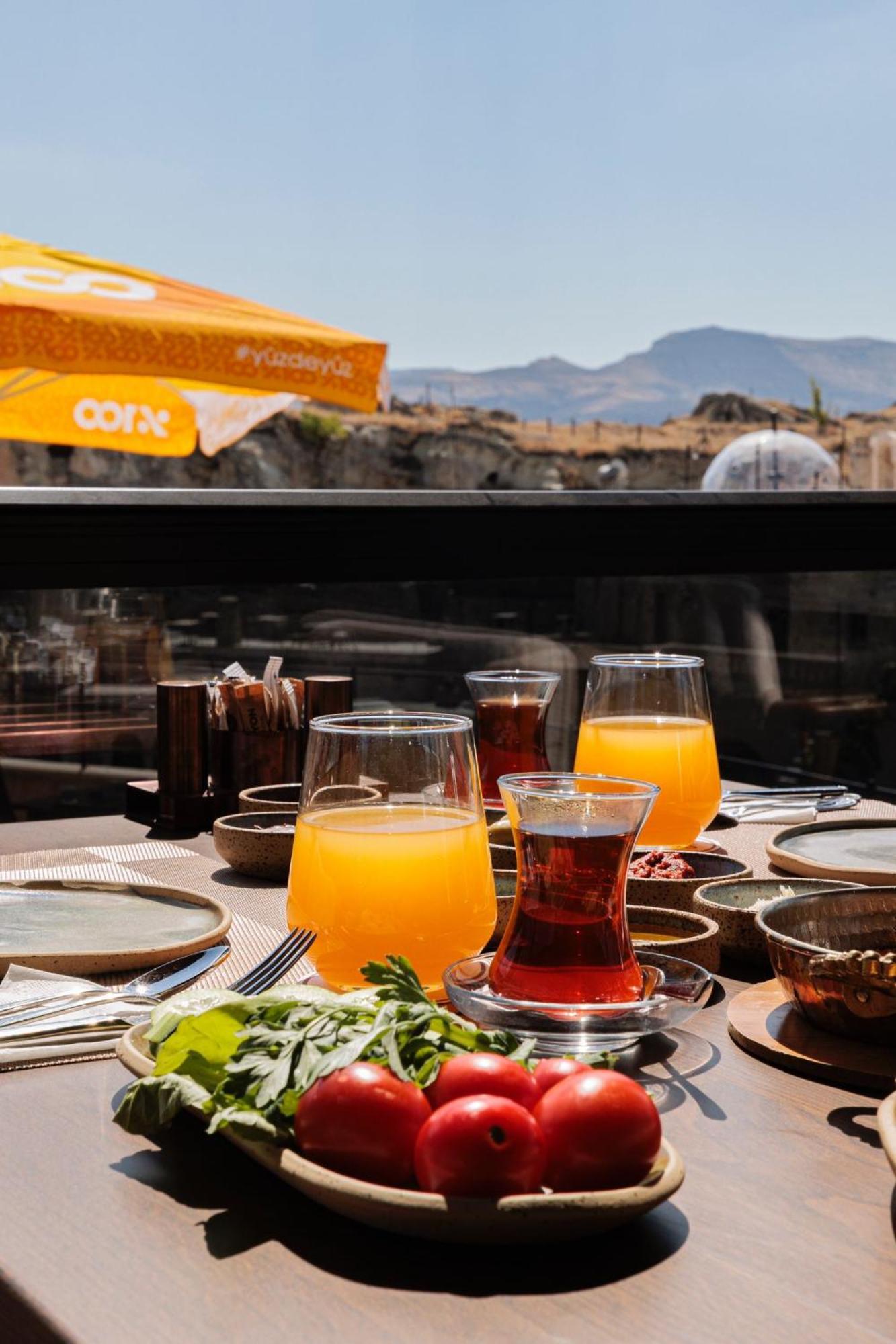 Canyon Cave Hotel أوروغوبْ المظهر الخارجي الصورة
