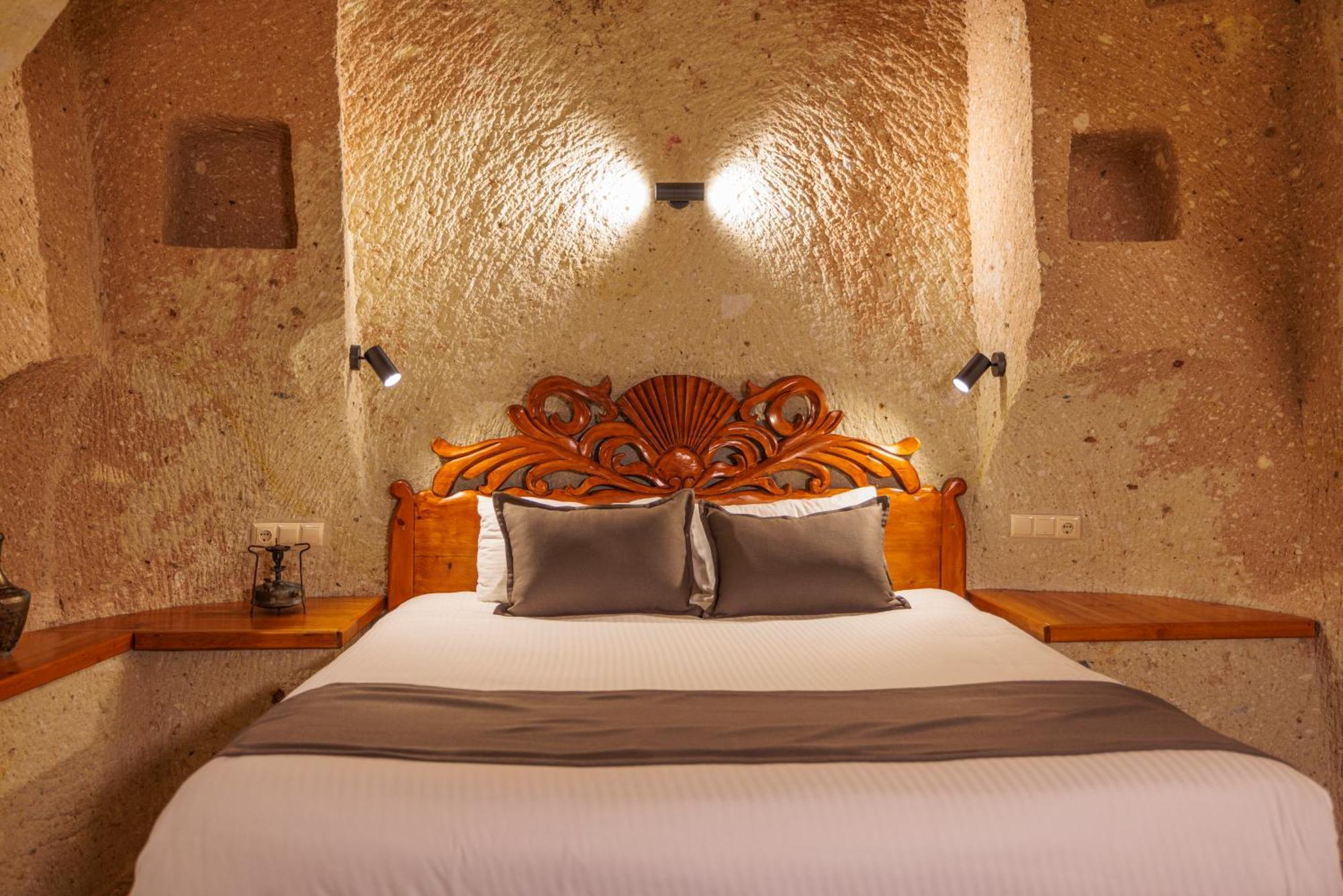 Canyon Cave Hotel أوروغوبْ المظهر الخارجي الصورة