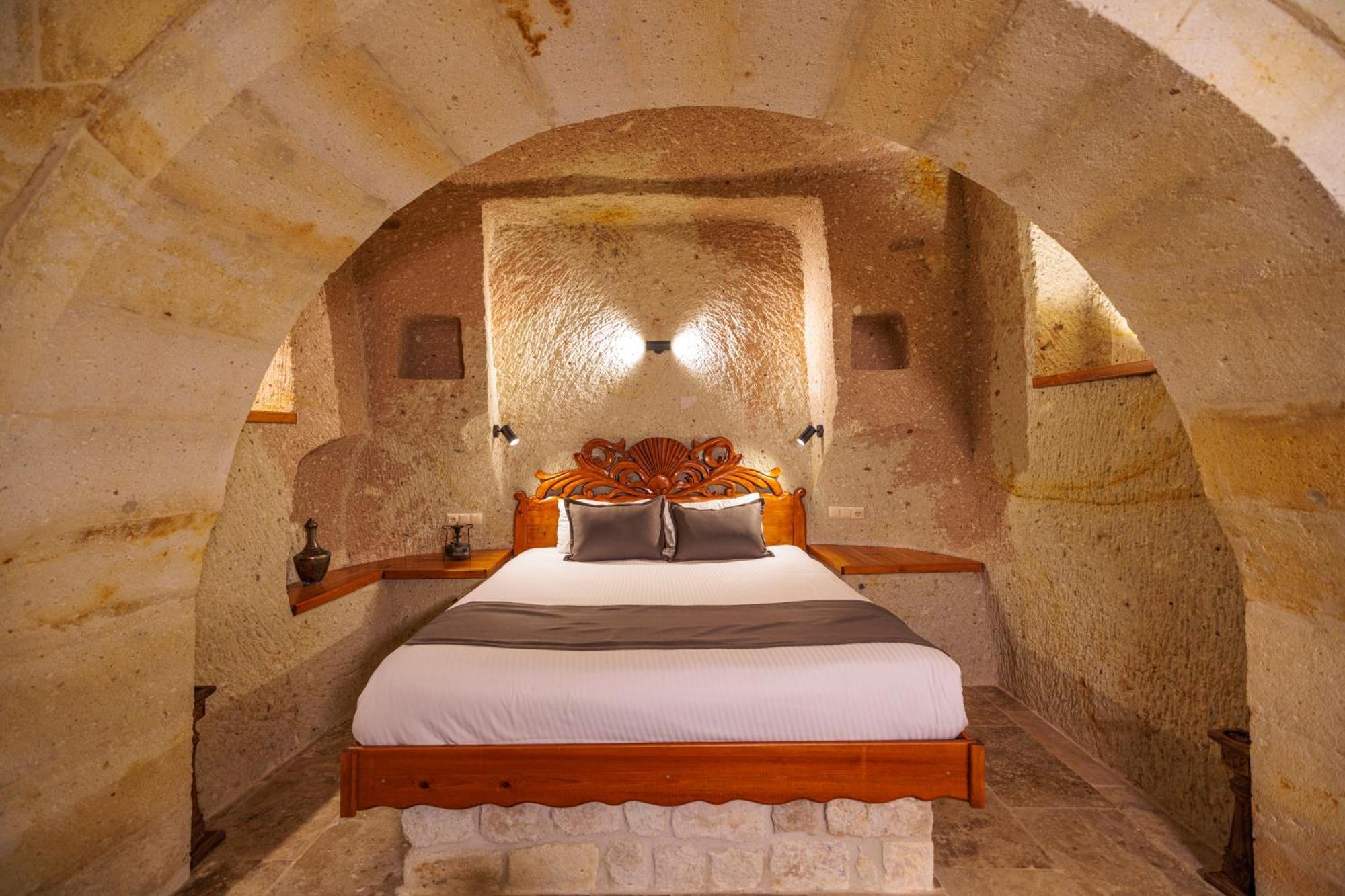 Canyon Cave Hotel أوروغوبْ المظهر الخارجي الصورة