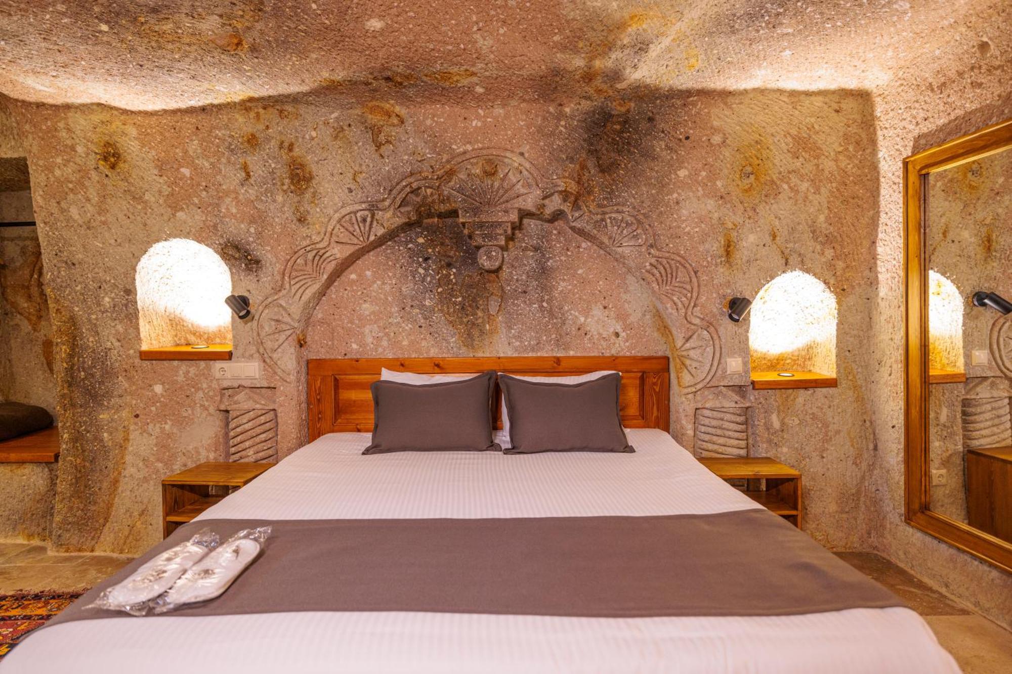 Canyon Cave Hotel أوروغوبْ المظهر الخارجي الصورة
