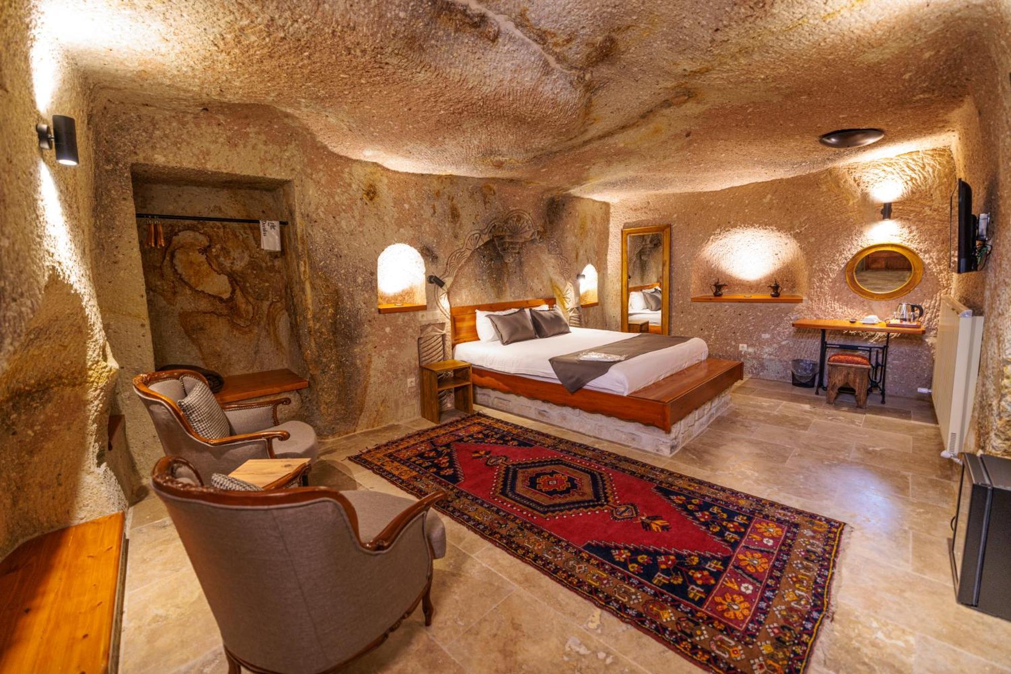 Canyon Cave Hotel أوروغوبْ المظهر الخارجي الصورة